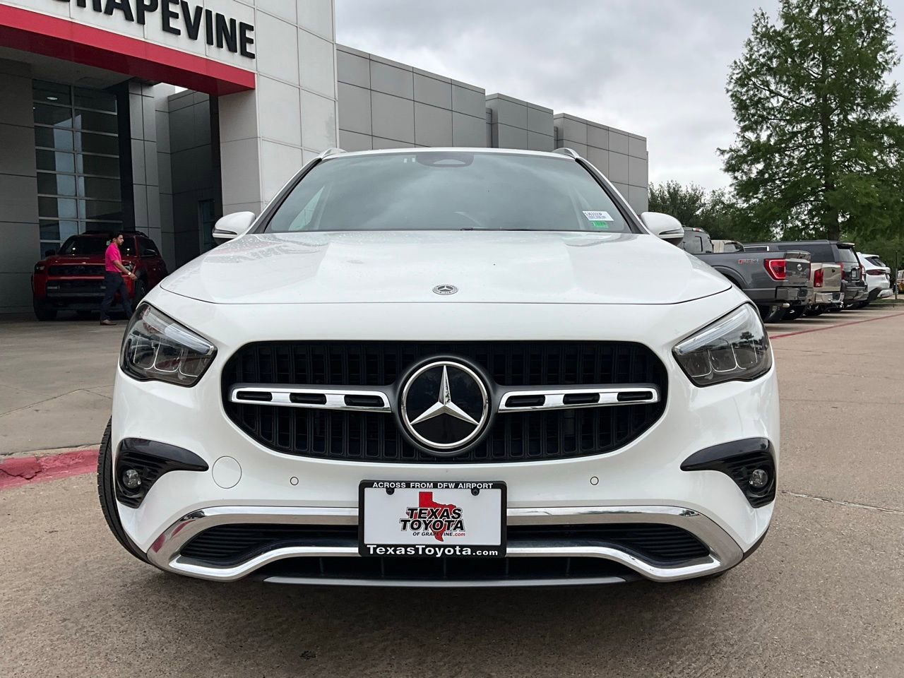 Used 2025 Mercedes-Benz GLA 250 image 2