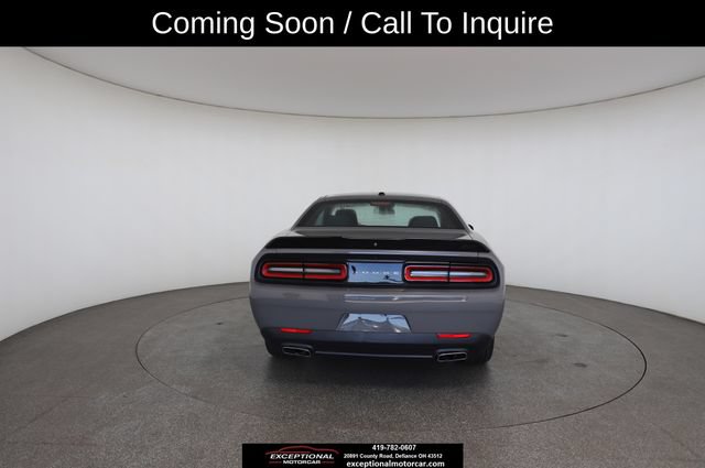 Used 2018 Dodge Challenger SXT RWD image 15