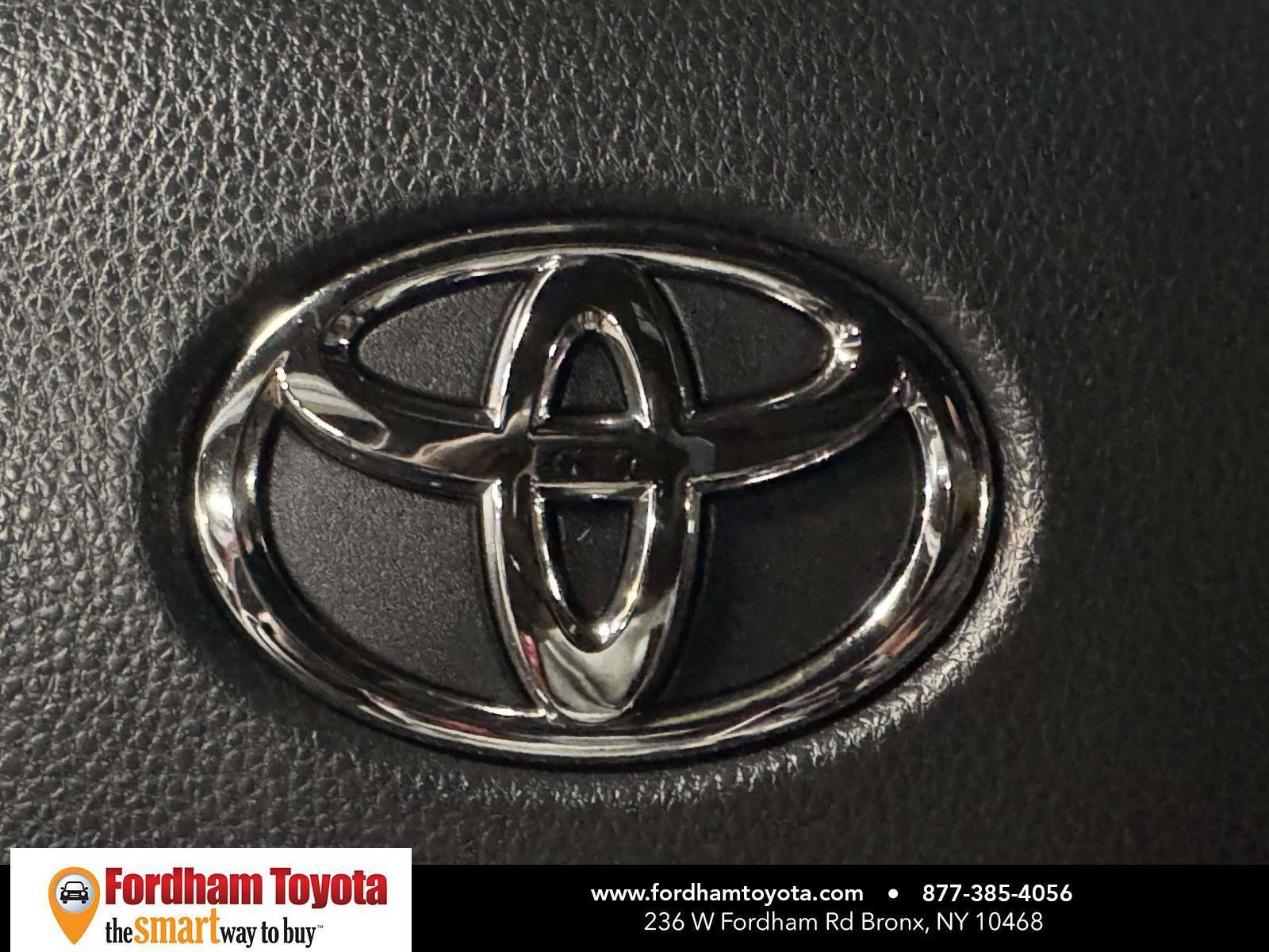 Used 2023 Toyota Highlander XSE AWD/4WD image 34