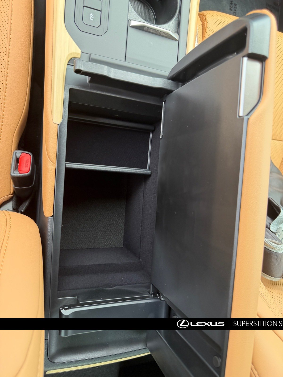 New 2026 Lexus ES 350e w/ Cold Area Package FWD image 33