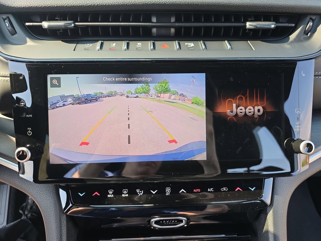 New 2026 Jeep Grand Cherokee L 4WD image 25