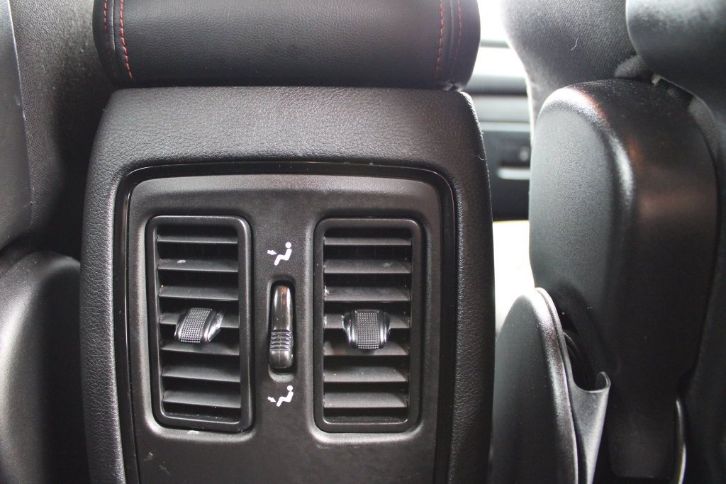 Used 2025 Dodge Durango GT RWD image 27