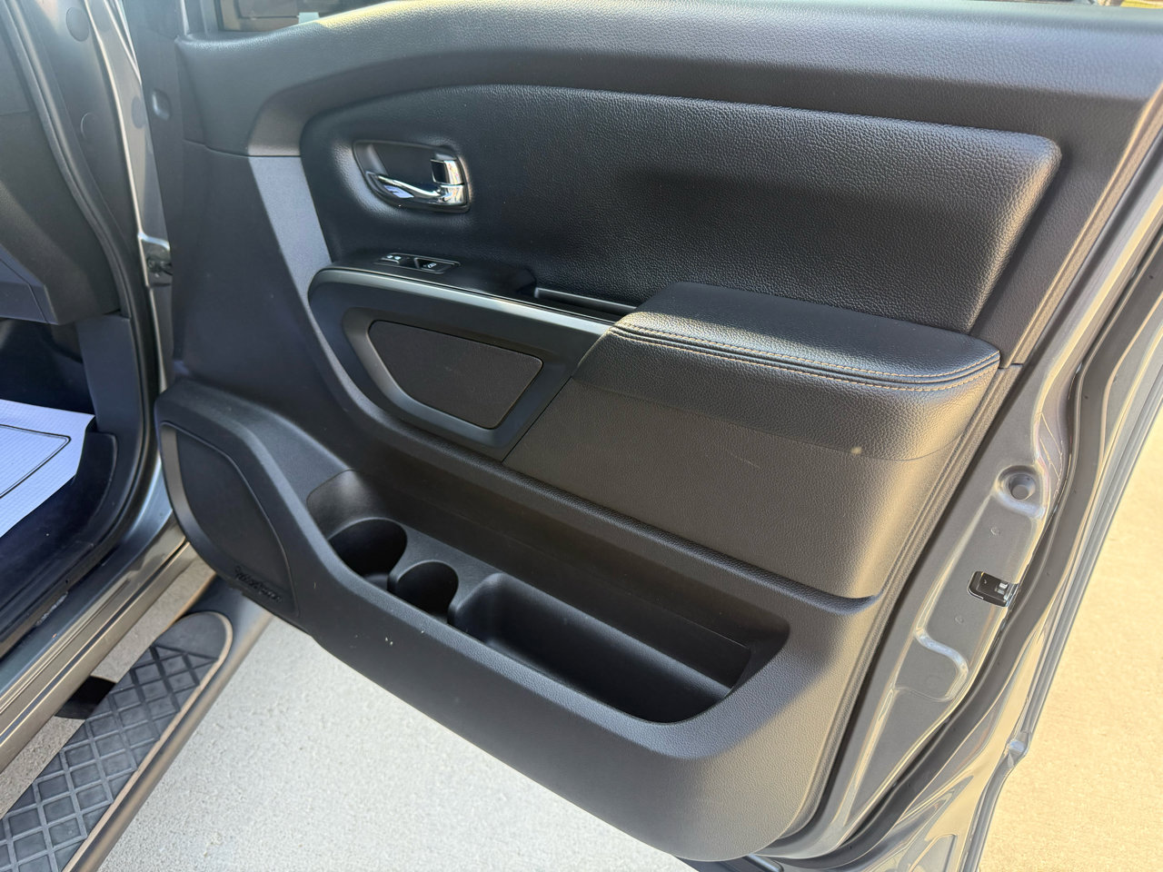Used 2018 Nissan Titan Platinum Reserve image 16