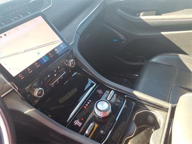 Certified 2022 Jeep Grand Cherokee L Overland w/ Luxury Tech Group IV image 12