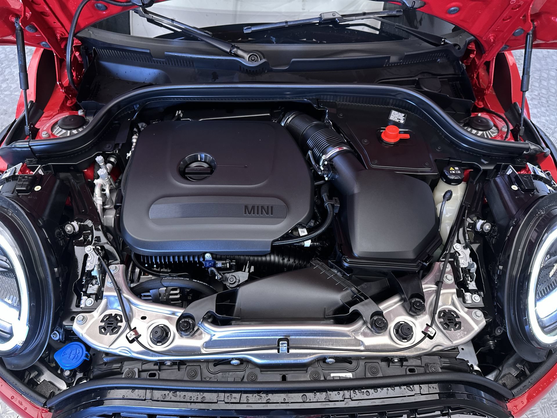 Used 2026 MINI Cooper 4-Door Hardtop FWD image 26