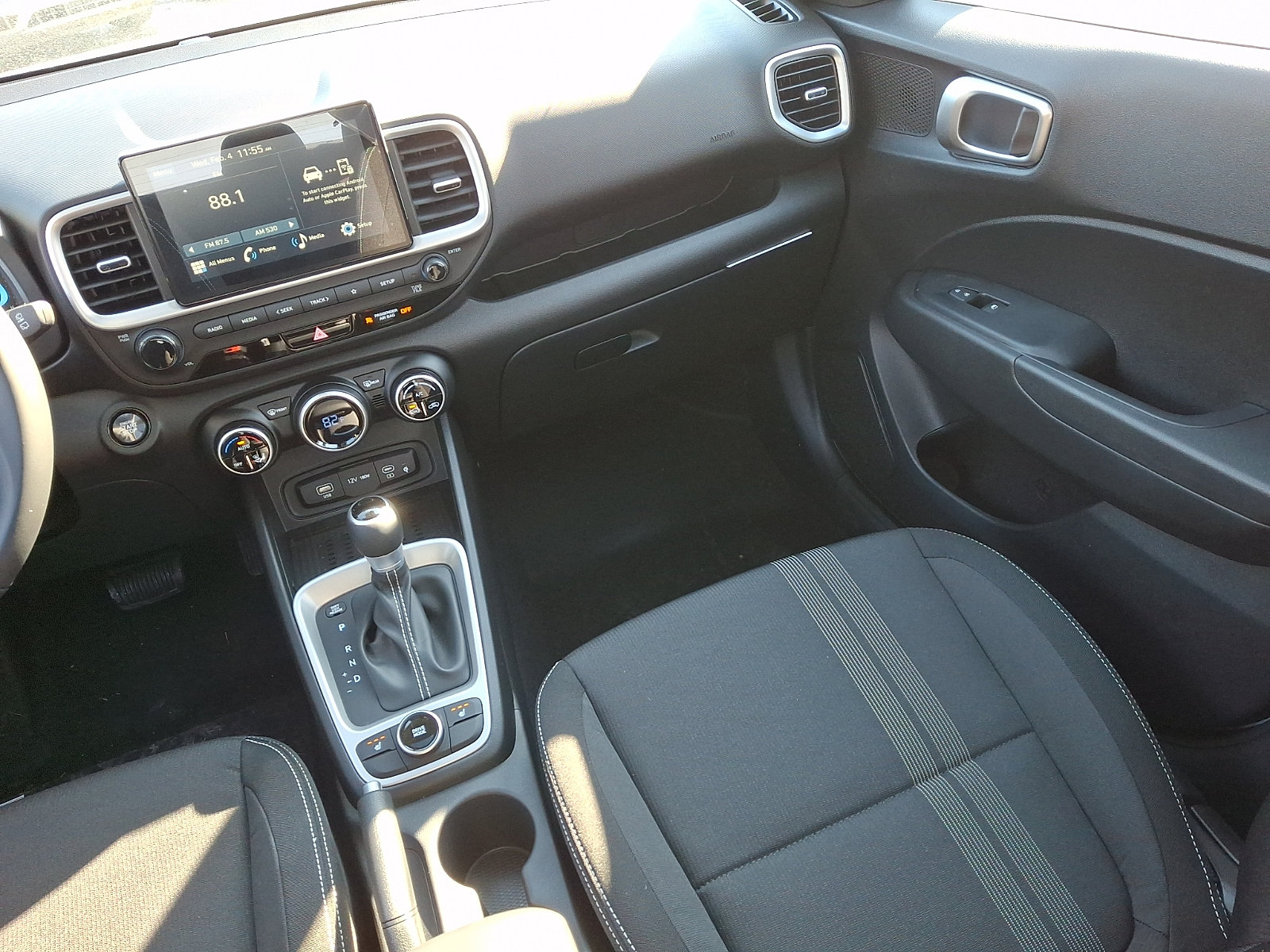 New 2026 Hyundai Venue SEL FWD image 11