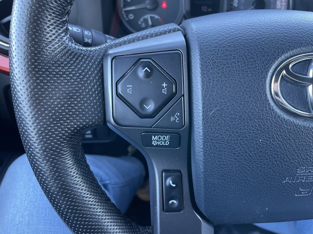 Used 2020 Toyota Tacoma TRD Off-Road image 19