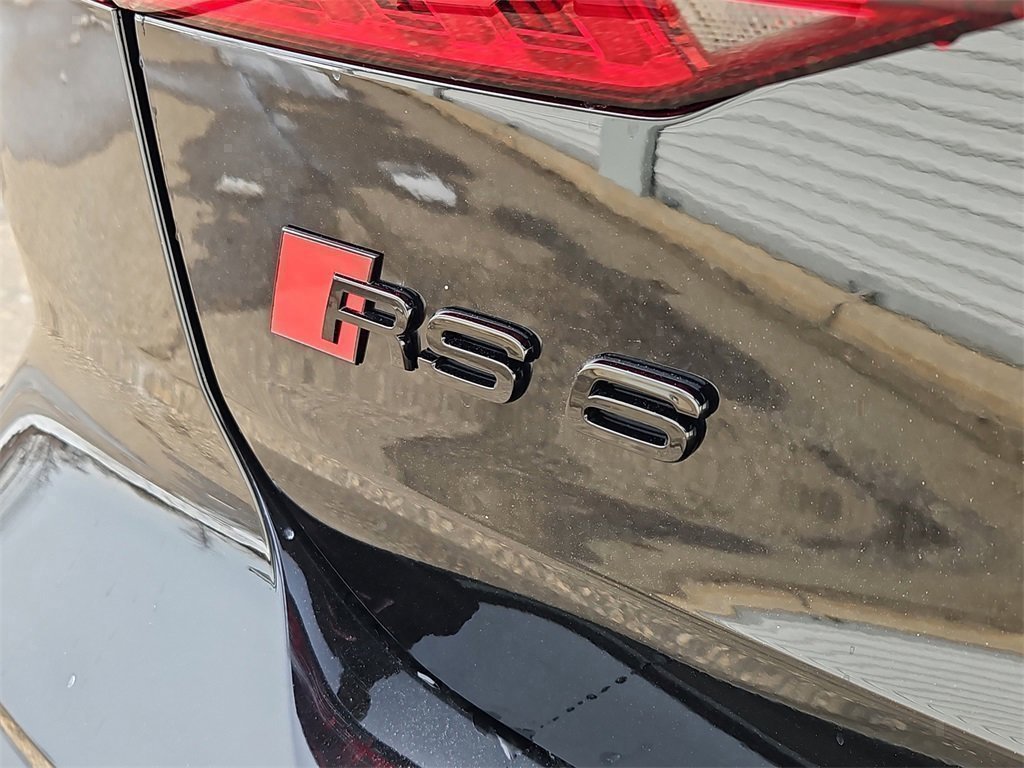 Used 2024 Audi RS 6 performance image 13