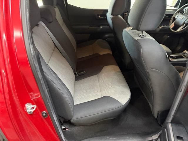 Used 2022 Toyota Tacoma TRD Sport AWD/4WD image 43
