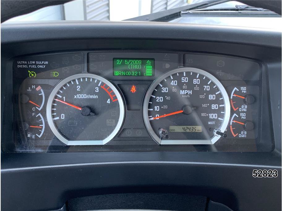 Used 2024 Chevrolet Low Cab Forward 6500XD RWD image 31