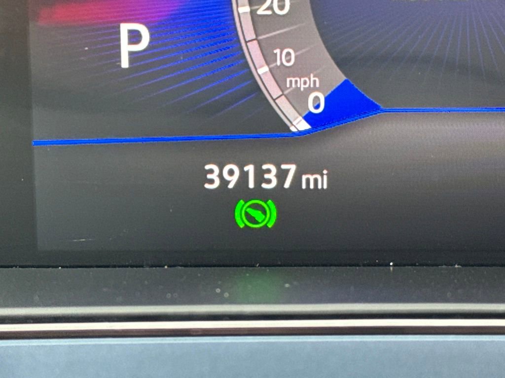 Used 2024 Volkswagen Taos SE image 12