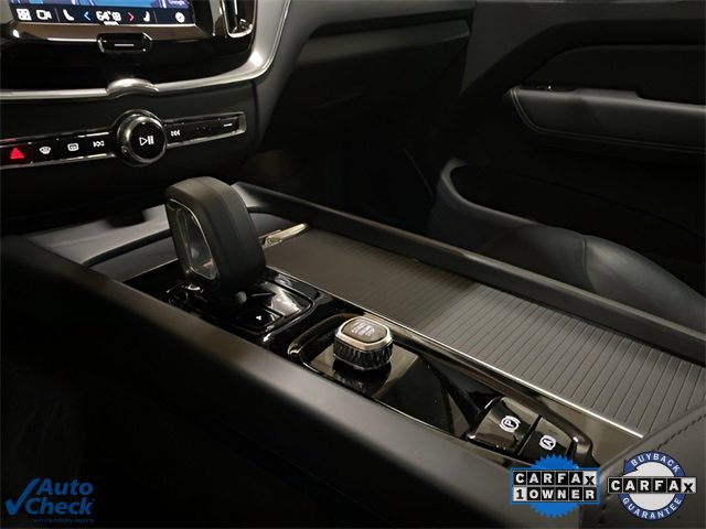 Used 2025 Volvo XC60 B5 Core image 45