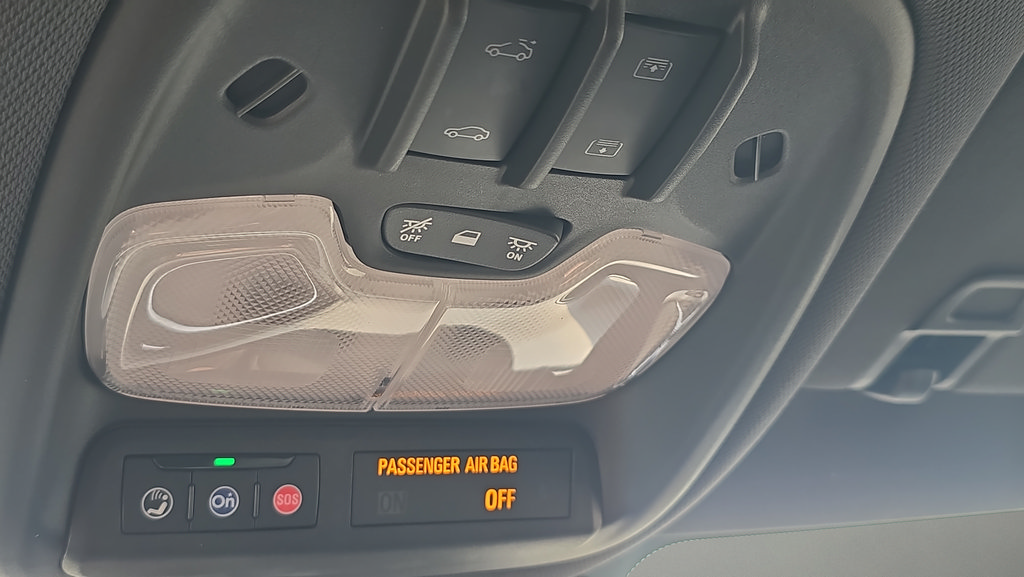 Used 2023 Chevrolet TrailBlazer RS w/ Sun and Liftgate Package AWD/4WD image 16