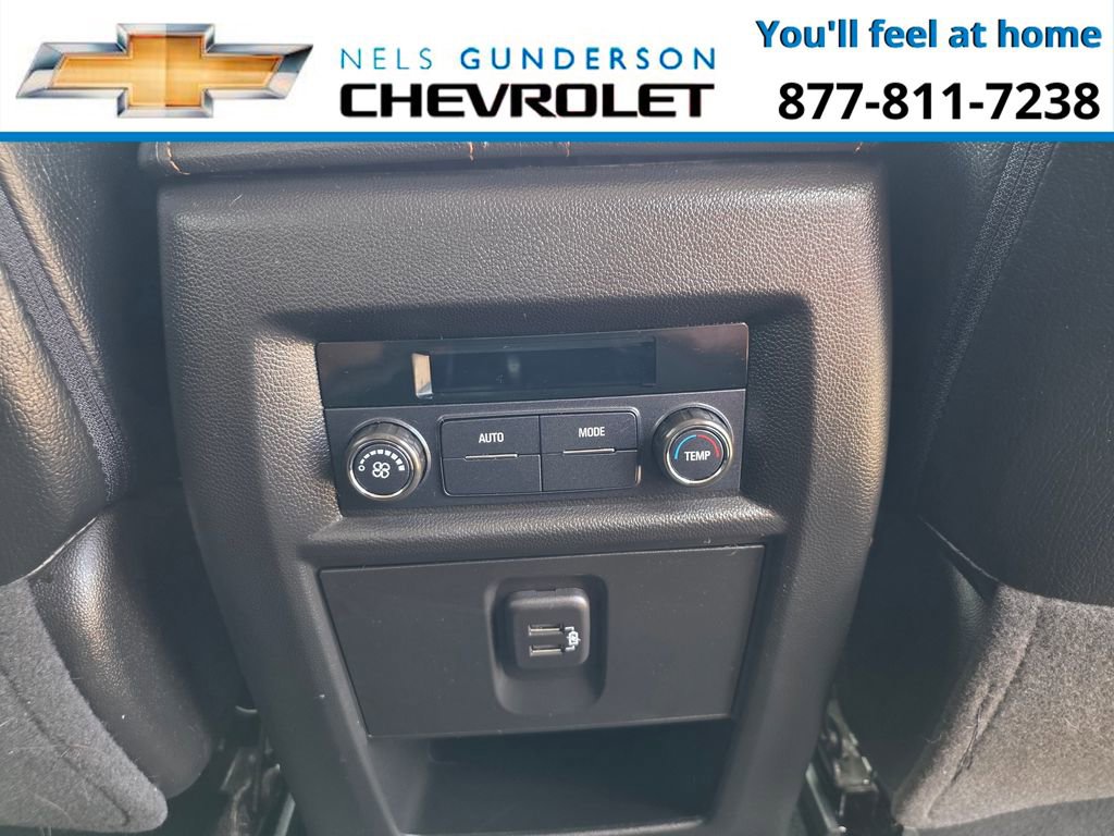 Used 2020 Chevrolet Traverse LT w/ Driver Confidence II Package AWD/4WD image 13