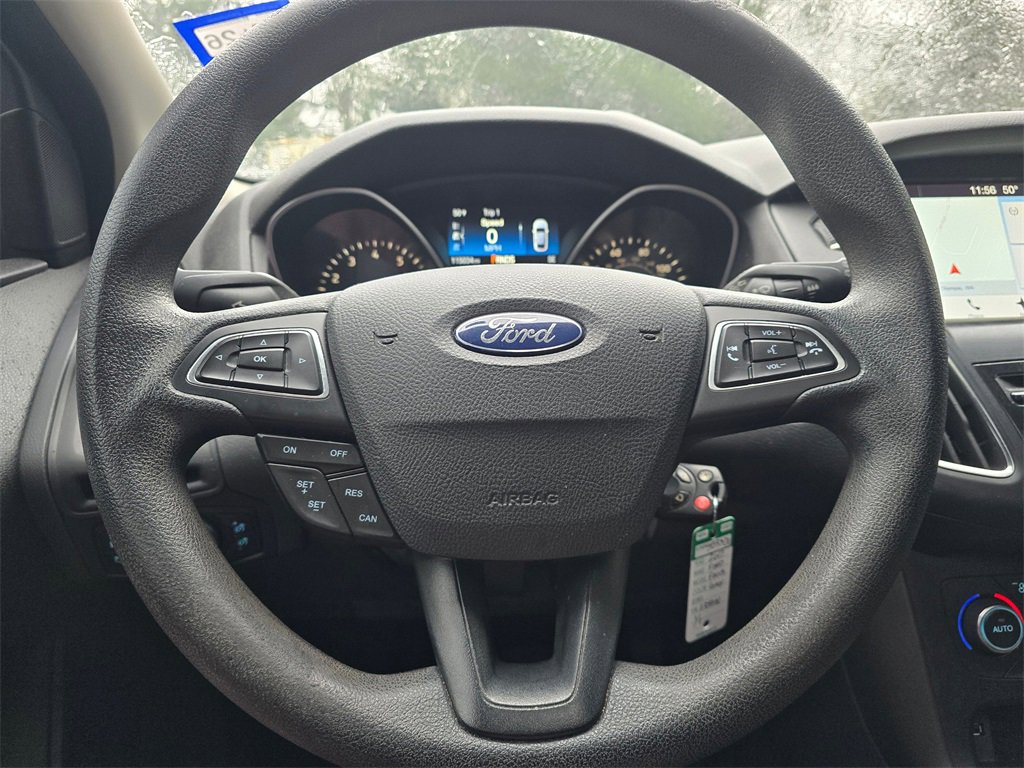 Used 2017 Ford Focus SEL image 3