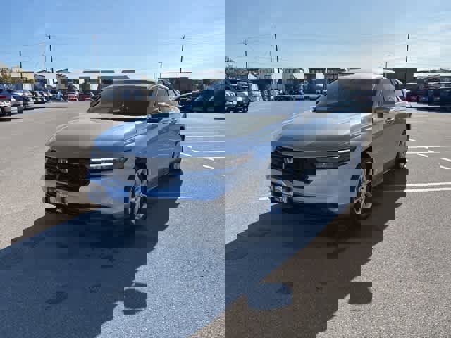 Certified 2025 Honda Accord LX image 1