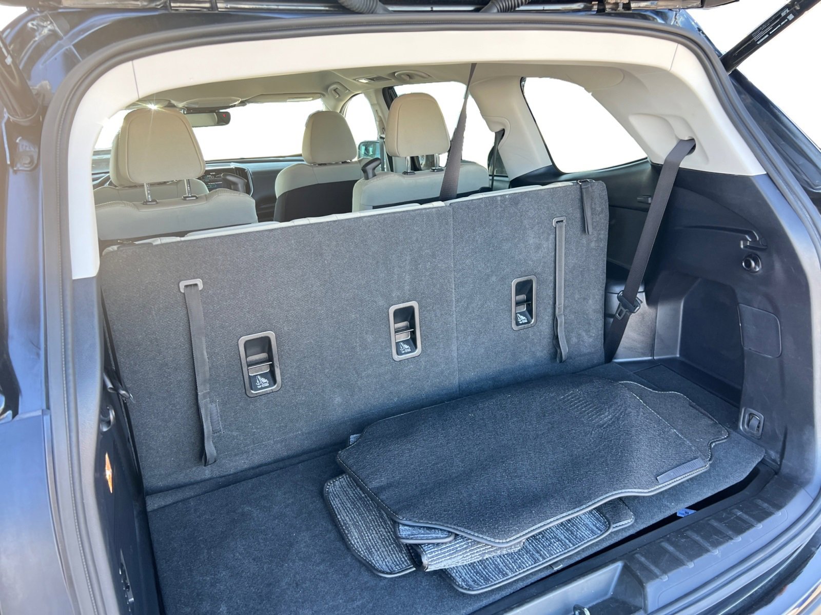 Used 2024 Subaru Ascent Premium w/ Convenience Package image 15