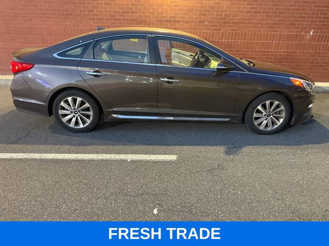 Used 2016 Hyundai Sonata Sport w/ Option Group 02 image 2
