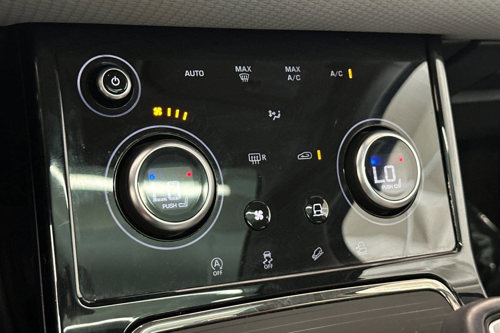 Used 2022 Land Rover Range Rover Evoque R-Dynamic S image 21