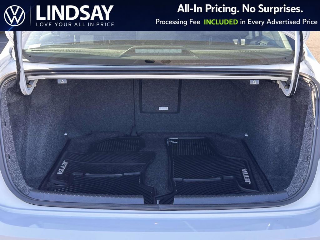 Used 2017 Volkswagen Jetta SE image 15