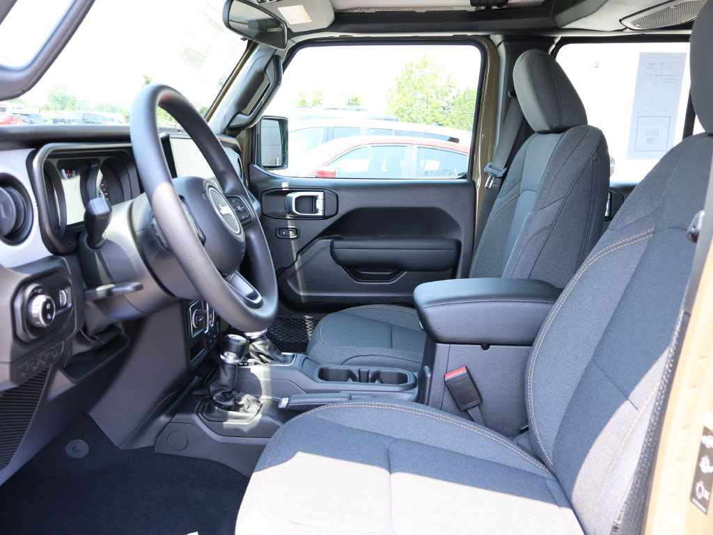New 2026 Jeep Gladiator Sport AWD/4WD image 21