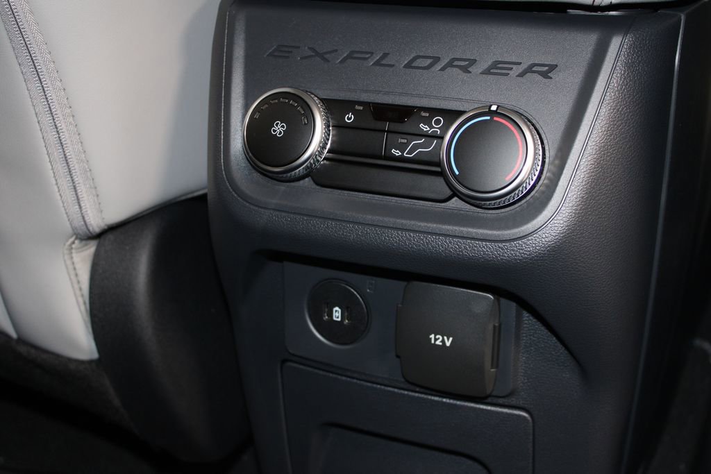 New 2026 Ford Explorer Active w/ Active Comfort Package image 34
