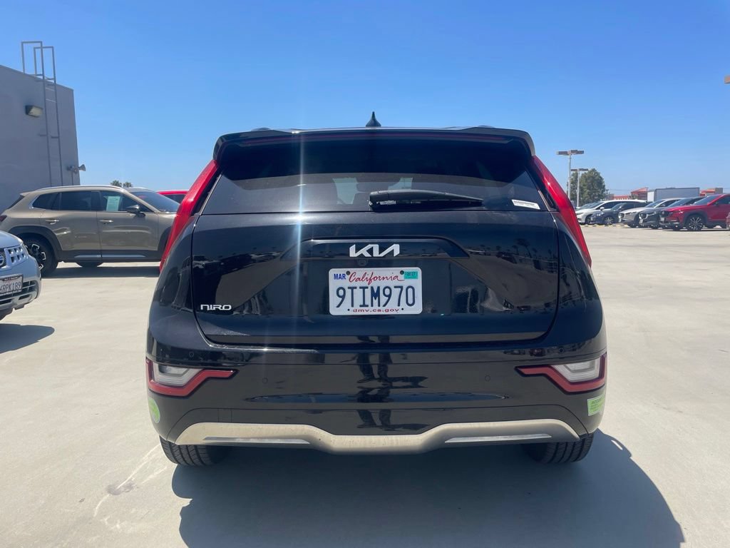 Used 2023 Kia Niro Wave FWD image 3