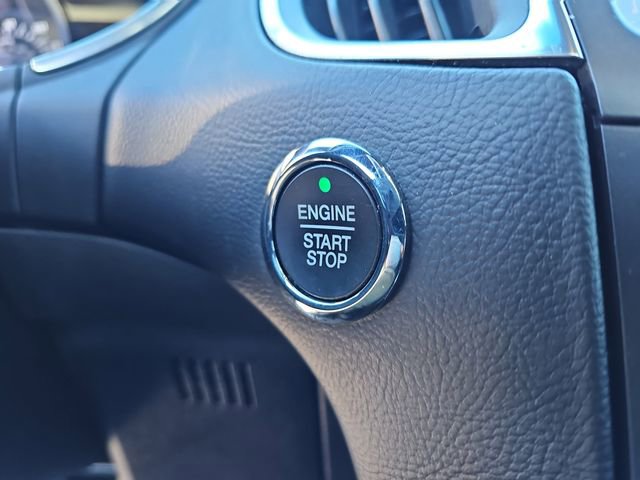 Used 2020 Ford Edge Titanium w/ Equipment Group 301A image 22