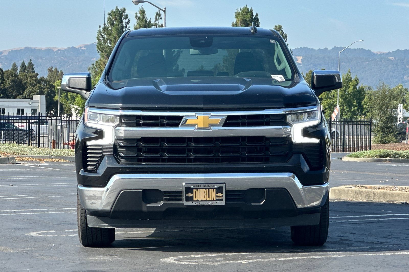 Used 2025 Chevrolet Silverado 1500 LT RWD image 9