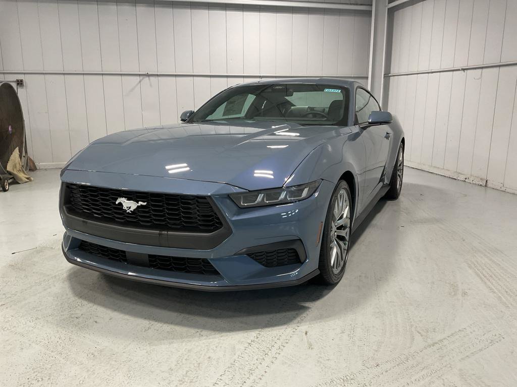 Used 2024 Ford Mustang Premium RWD image 4