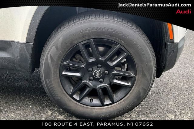 Used 2023 Land Rover Defender 90 S image 8