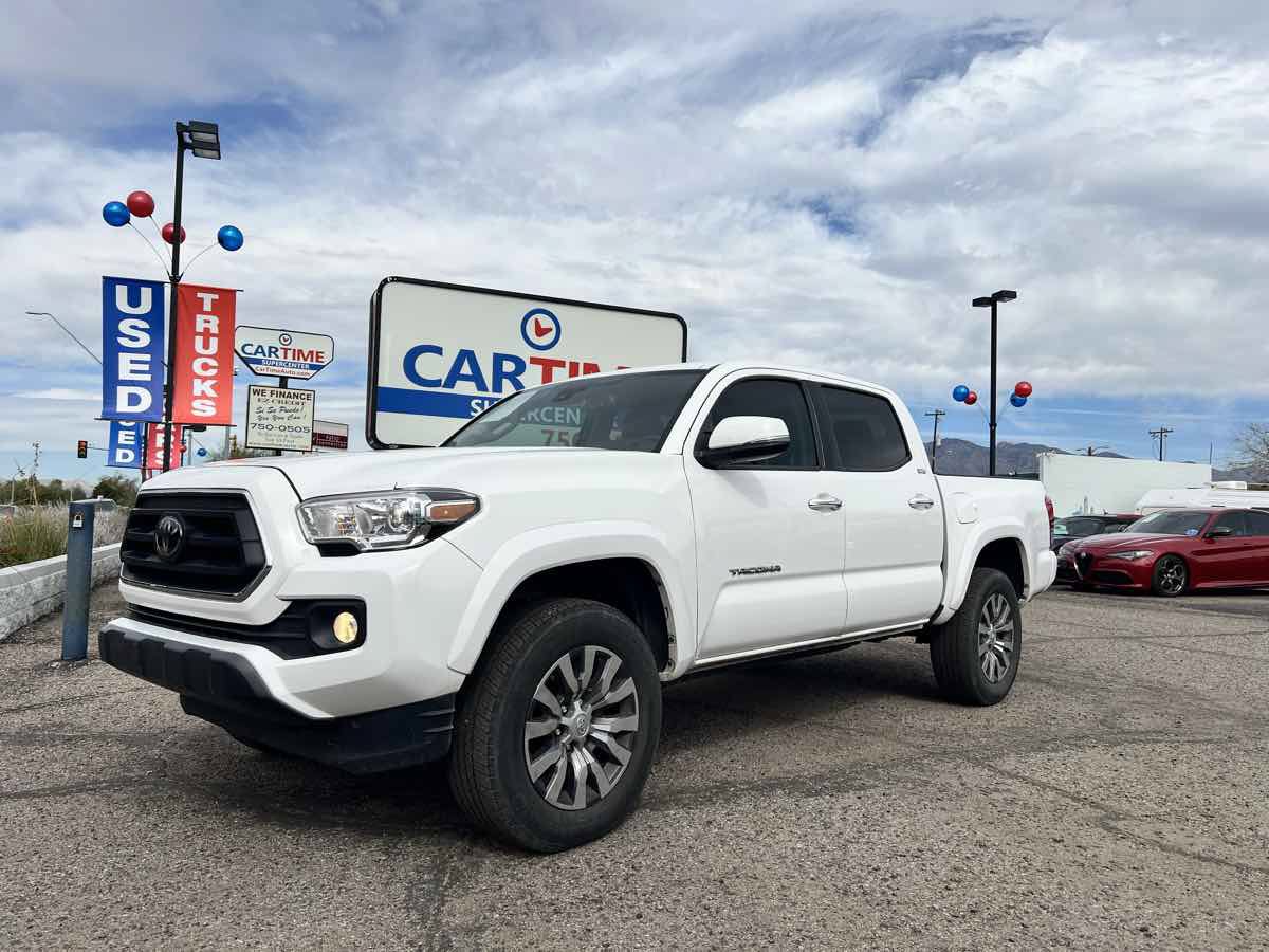 Used 2023 Toyota Tacoma SR5 RWD image 1