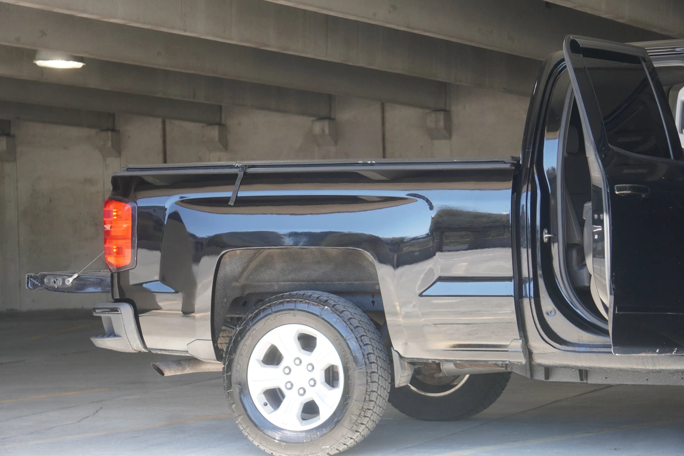 Used 2016 Chevrolet Silverado 1500 LT w/ All Star Edition AWD/4WD image 33