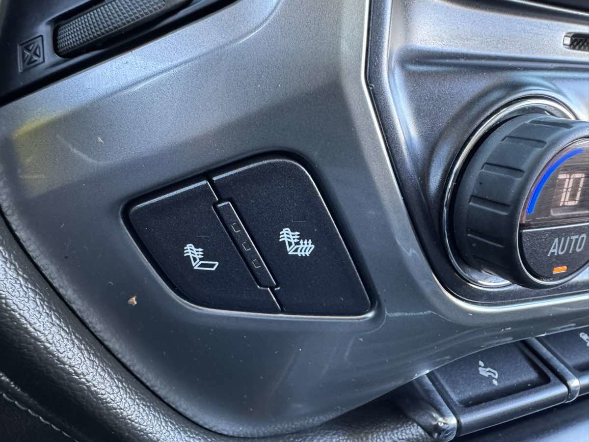 Used 2017 Chevrolet Silverado 1500 LTZ w/ LTZ Plus Package AWD/4WD image 28