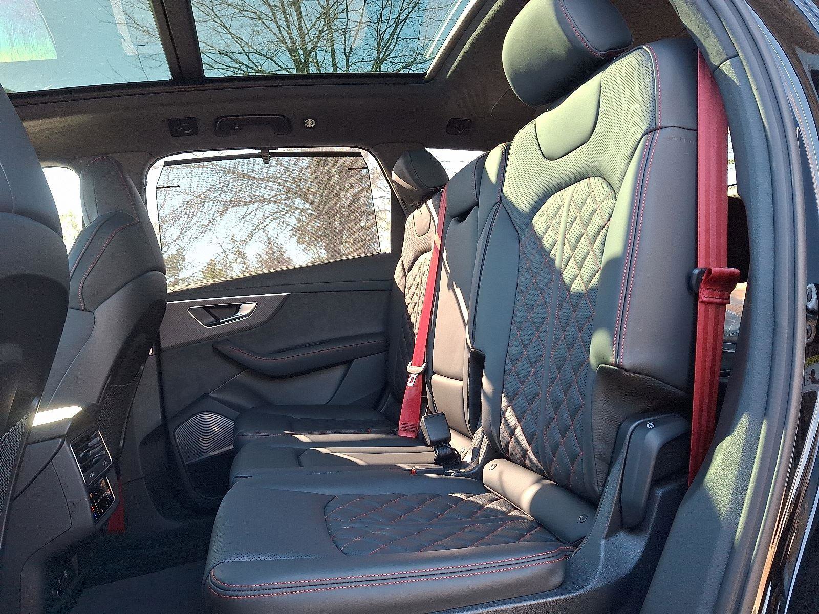 New 2026 Audi SQ7 Prestige image 8