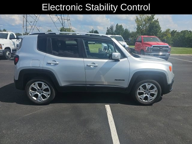 Used 2016 Jeep Renegade Limited AWD/4WD image 5