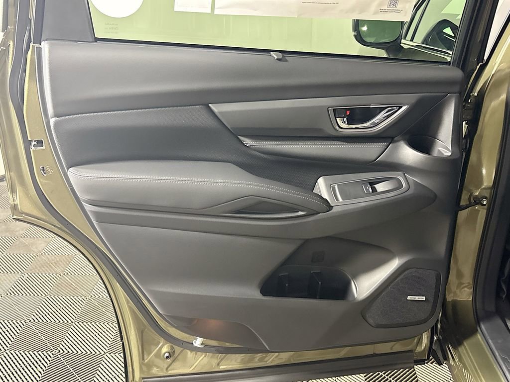 New 2025 Subaru Ascent Limited image 21