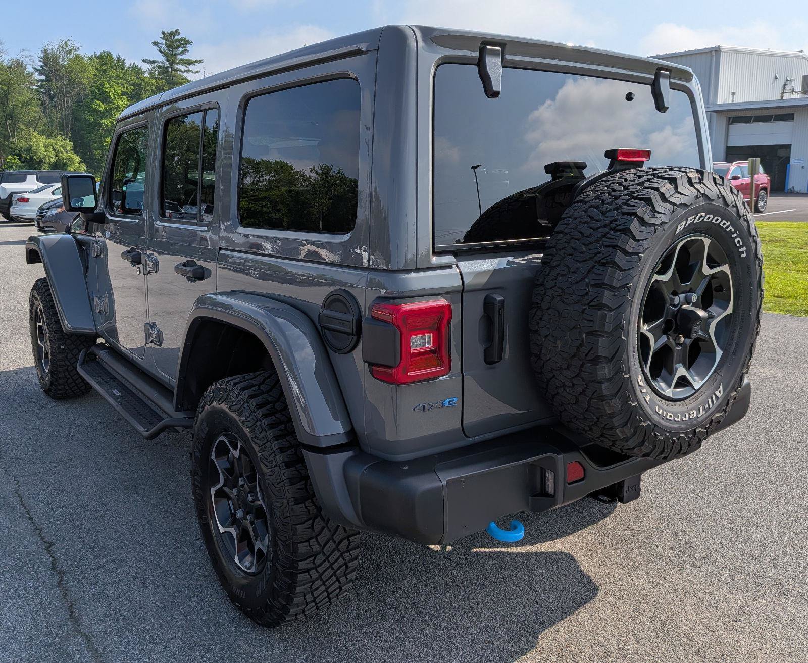 Used 2021 Jeep Wrangler Unlimited Rubicon 4xe w/ Steel Bumper Group AWD/4WD image 8