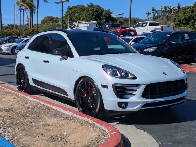 Used 2018 Porsche Macan AWD/4WD video 3