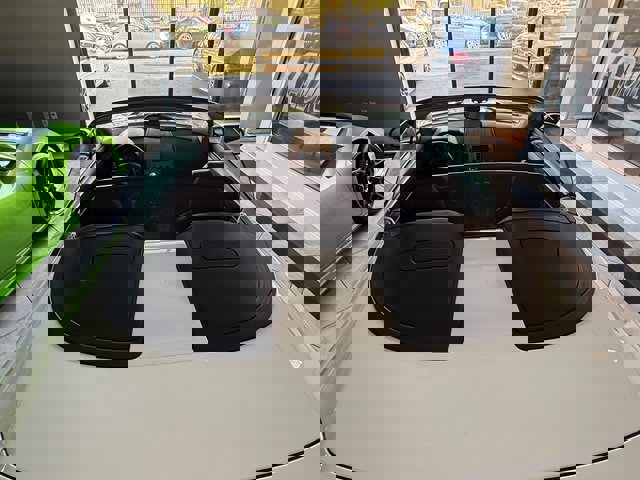 Used 2012 Aston Martin V8 Vantage S image 27