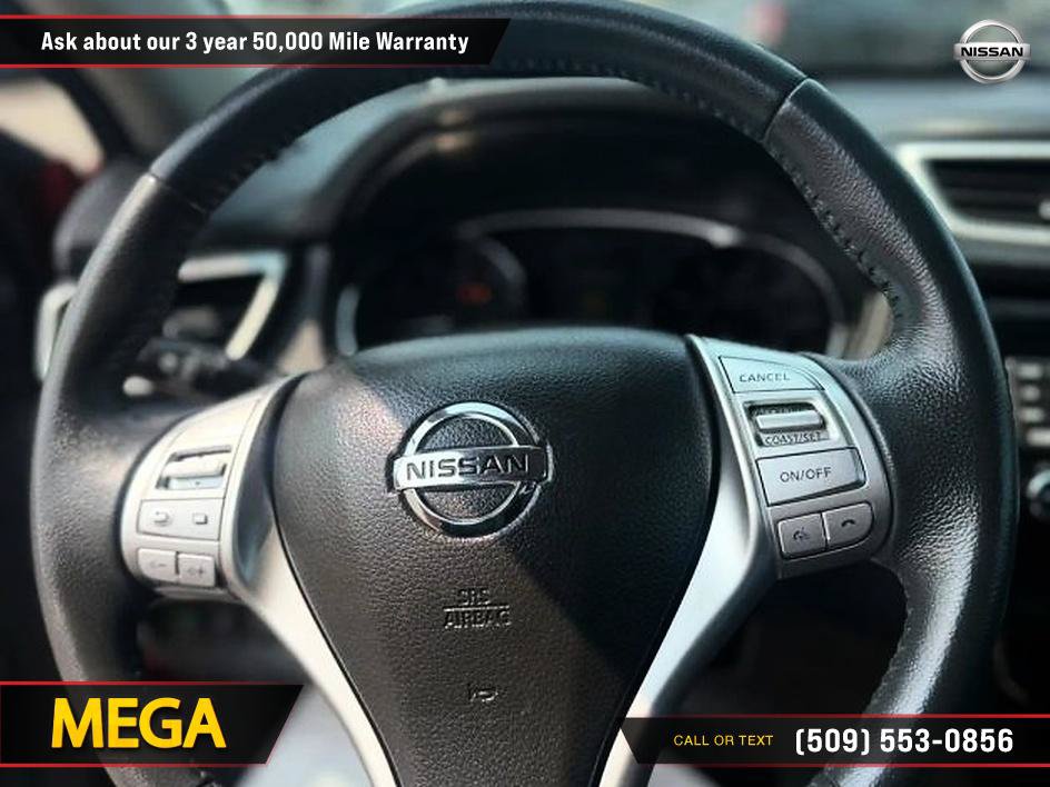 Used 2015 Nissan Rogue SL AWD/4WD image 12