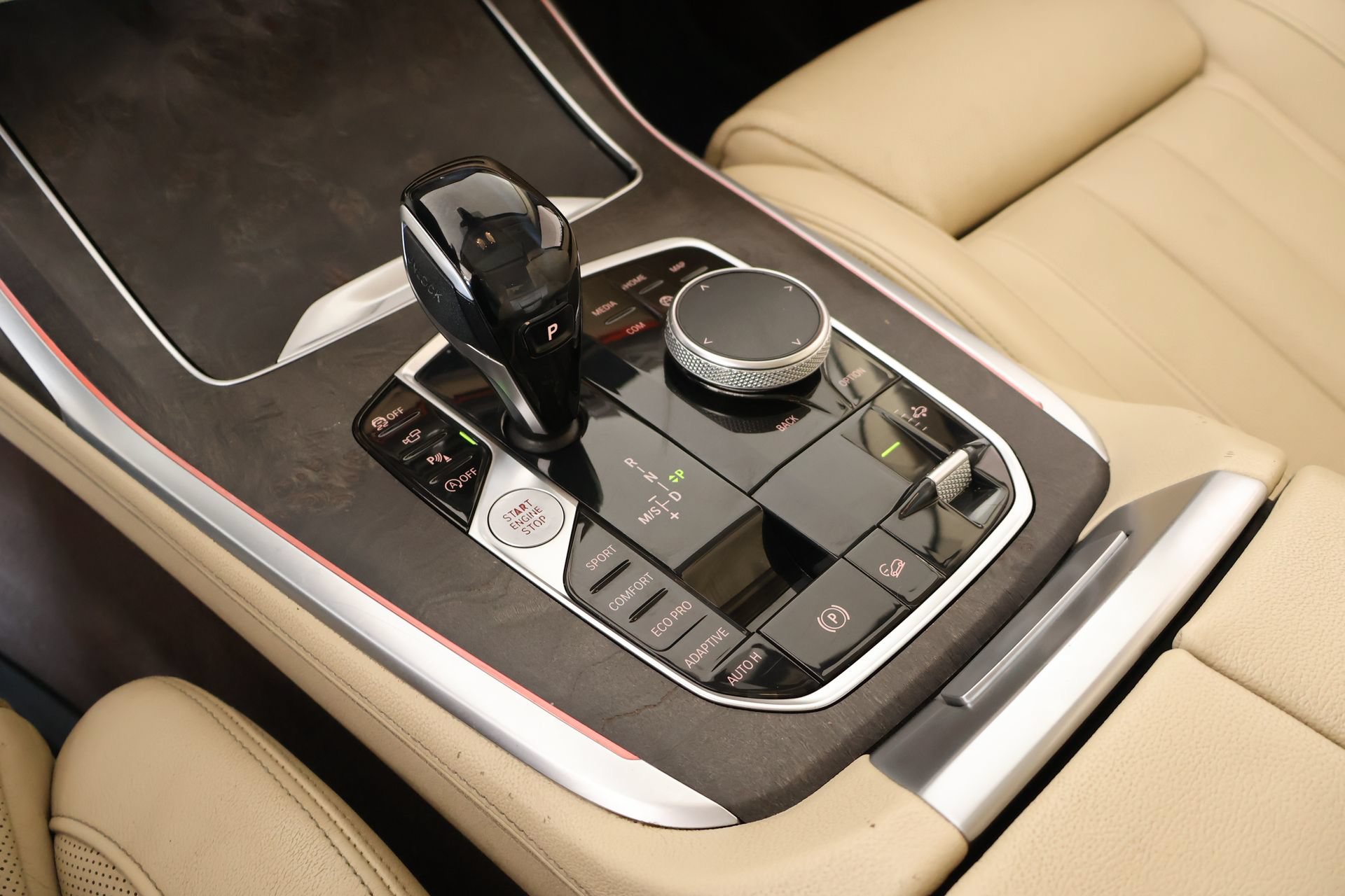Used 2019 BMW X7 xDrive40i w/ Luxury Seating Package AWD/4WD image 9