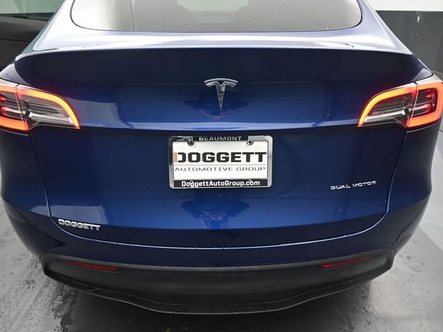 Used 2023 Tesla Model Y Long Range AWD/4WD image 23