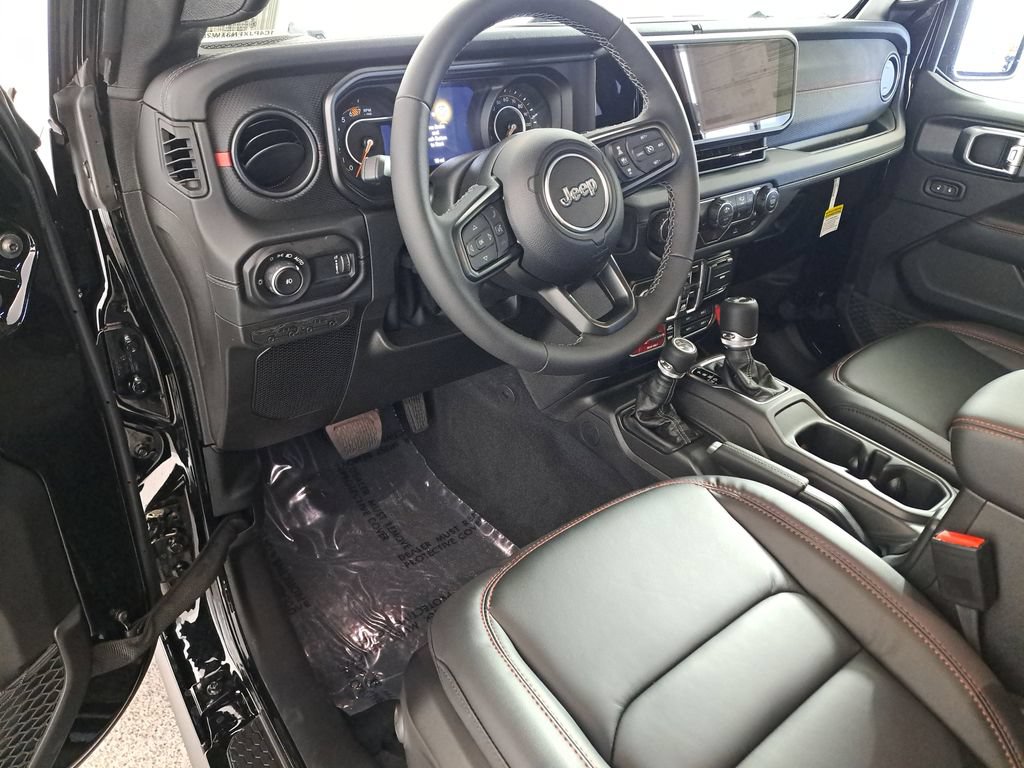 New 2026 Jeep Wrangler Unlimited Rubicon w/ Steel Bumper Group AWD/4WD image 11