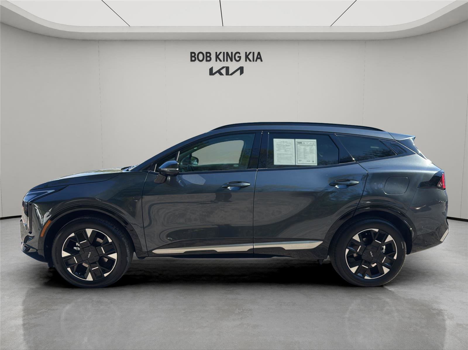 Used 2026 Kia Sportage SX Prestige image 2