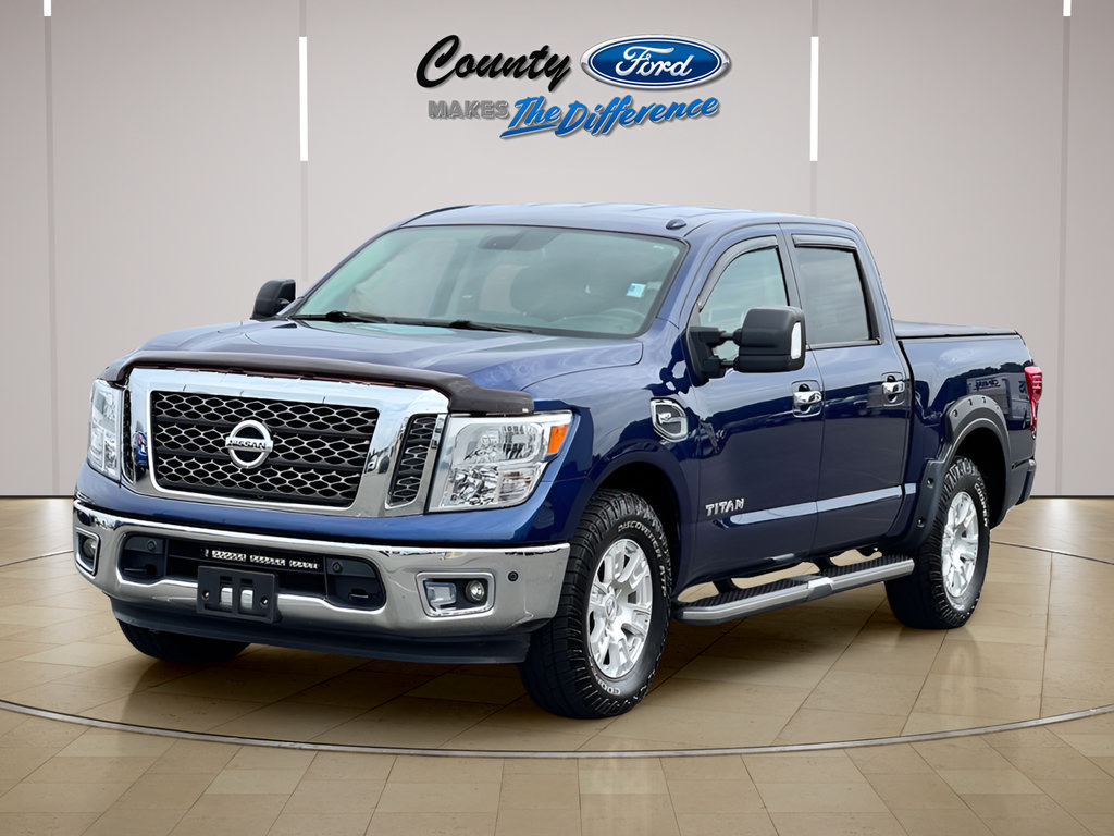 Used 2017 Nissan Titan SV AWD/4WD image 2