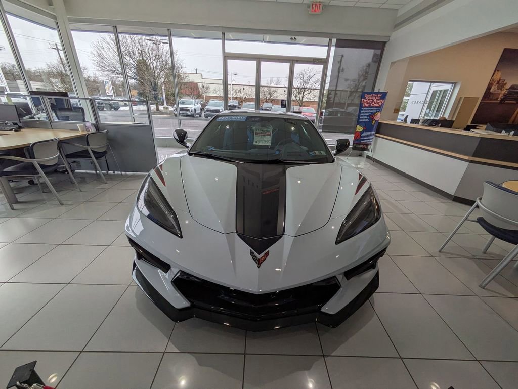 Used 2023 Chevrolet Corvette Stingray Premium Cpe w/ Z51 Performance Package image 2