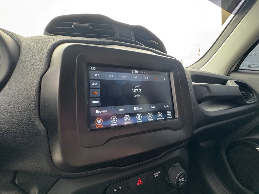 Used 2020 Jeep Renegade Altitude FWD image 26