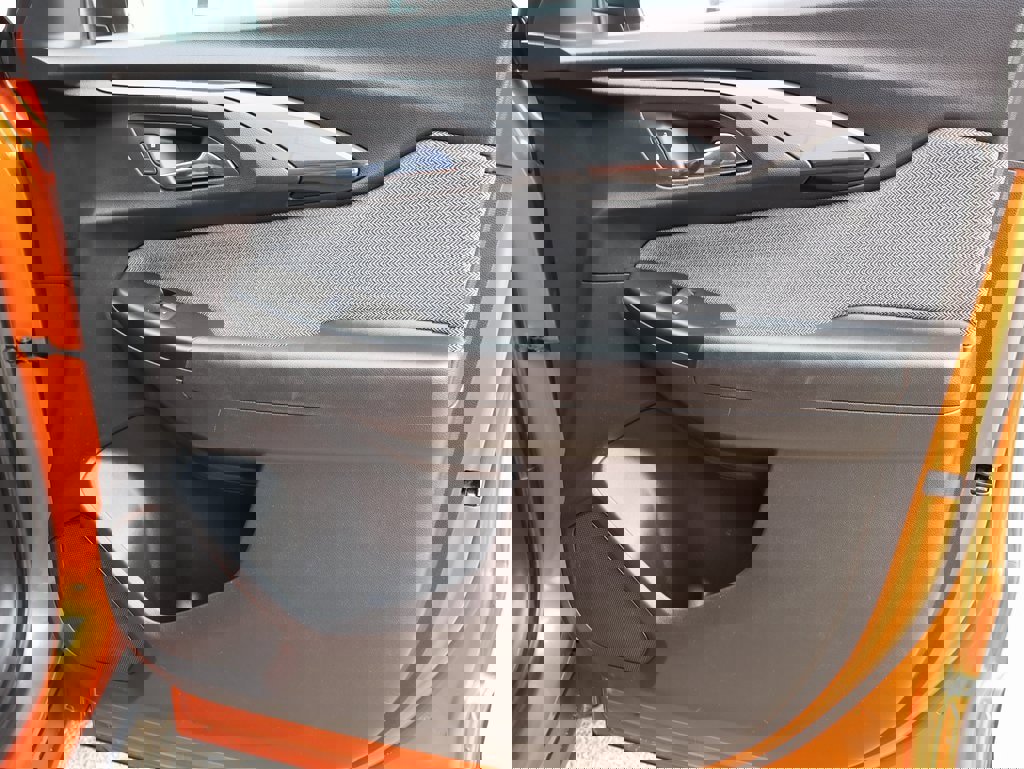 Used 2022 Chevrolet TrailBlazer LT w/ Driver Confidence Package image 9