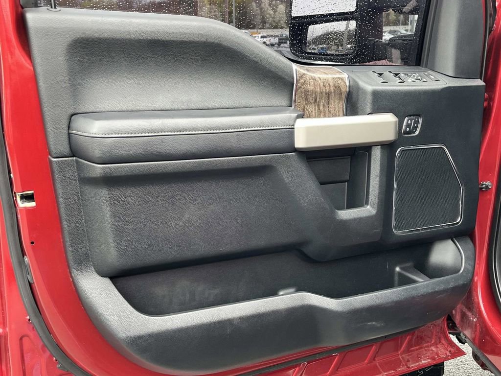 Used 2018 Ford F250 Lariat w/ Lariat Ultimate Package image 23